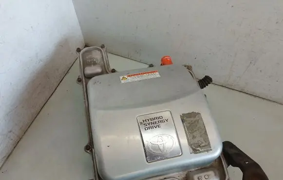 Toyota Prius (NHW20) Voltage converter inverter G920047100 NB06Y159