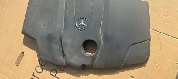 Mercedes-Benz C W205 Engine cover (trim) A6510108512