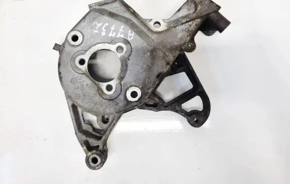 Chrysler 300M Engine mounting bracket 4663821C