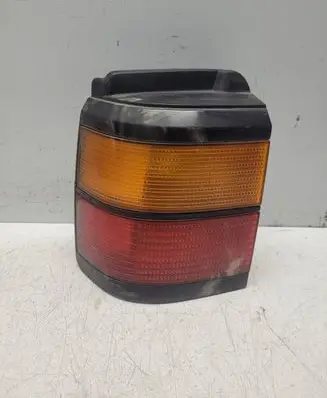 Volkswagen PASSAT B3 Rear/tail lights 333945111