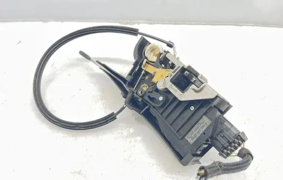 Mercedes-Benz ML W163 Front door lock A1637203235