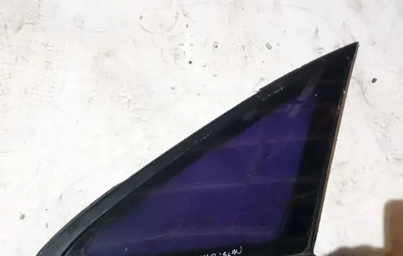 Mitsubishi Galant Rear side window