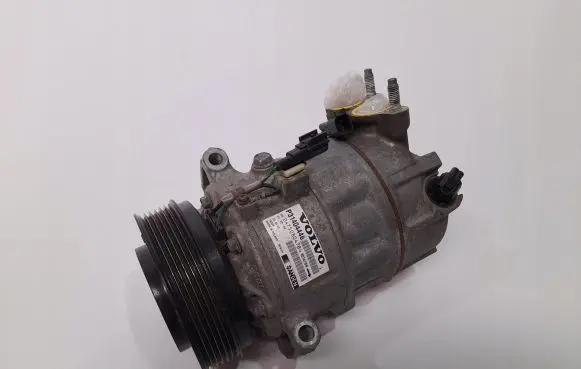 Volvo V60 Air conditioning (A/C) compressor (pump) P31404446