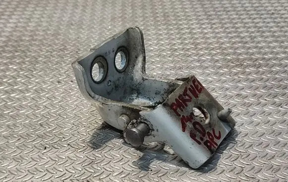 Peugeot Partner Front door lower hinge ES71