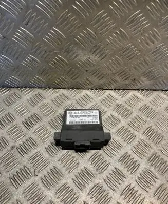 Volkswagen Jetta VI Gateway control module 7N0907530H