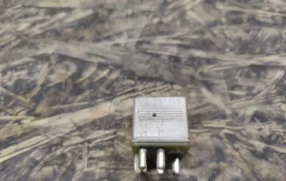 Mercedes-Benz SL R107 Other relay SR9850