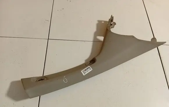 Nissan Pathfinder R51 (C) pillar trim 