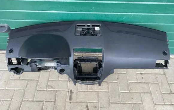 Mercedes-Benz C W204 Dashboard 2048600005 2048601902