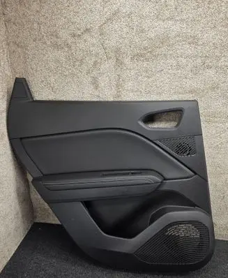 Renault Captur II Rear door card panel trim 82909442R