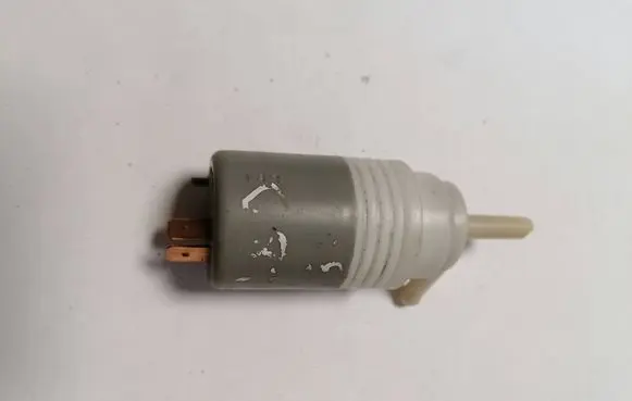 Volkswagen Transporter - Caravelle T4 Windscreen/windshield washer pump 431955651
