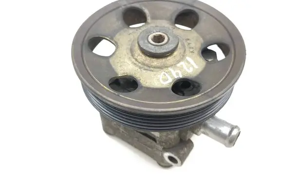 Maserati Quattroporte Power steering pump 7613955