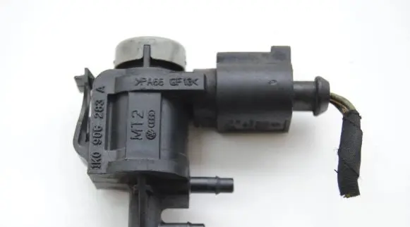Volkswagen PASSAT CC Turbo solenoid valve 1K0906283A