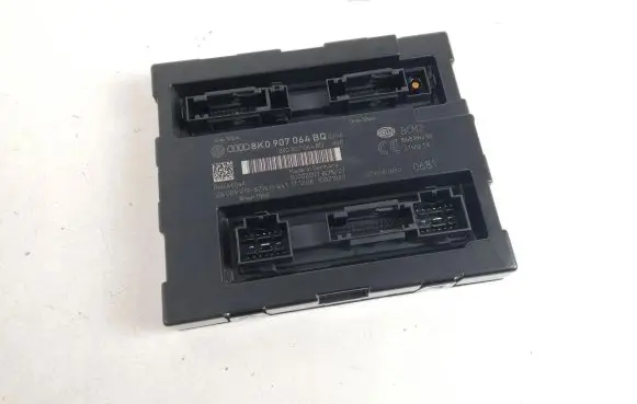 Audi A4 S4 B8 8K Comfort/convenience module 8K0907064BQ 5DK00991962