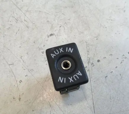 Volkswagen Golf Plus AUX in-socket connector 5M0035724