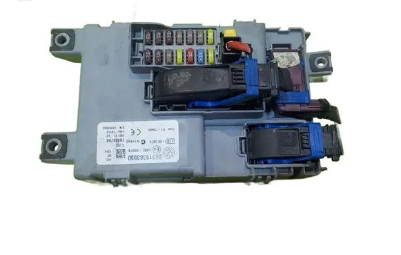 Fiat Doblo Fuse box set 28385760 BEZPIECZNIKOW