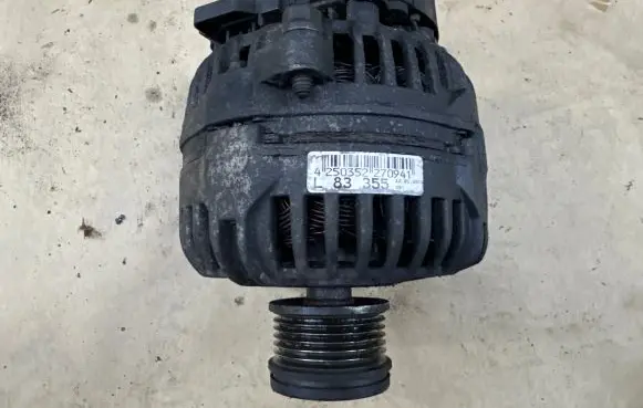Renault Clio III Generator/alternator 2503527 83355