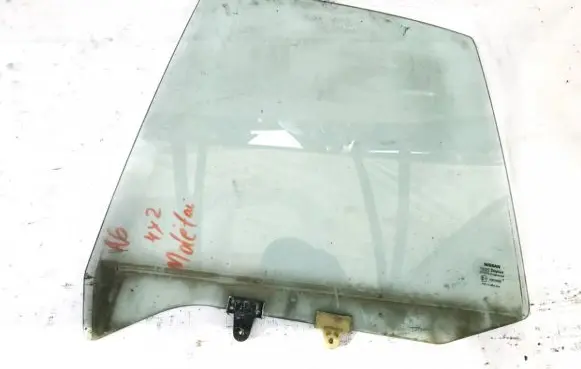 Nissan Primera Rear door window glass