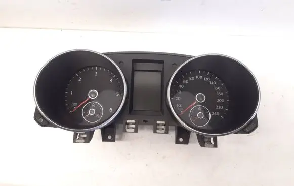 Volkswagen Golf VI Speedometer (instrument cluster) 5K0920870G 1005021126