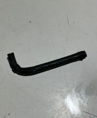 Coolant pipe/hose