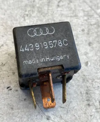 Audi A6 S6 C5 4B Other relay 443919578c