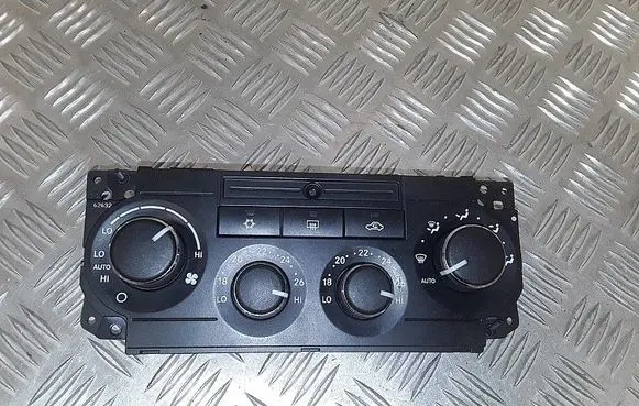 Chrysler 300 - 300C Climate control unit p55111031ag