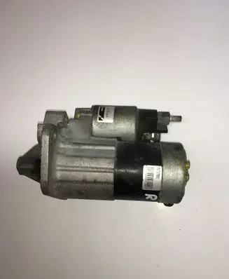 Nissan Qashqai Starter motor M0T87881