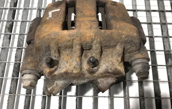 Renault Master II Front brake caliper
