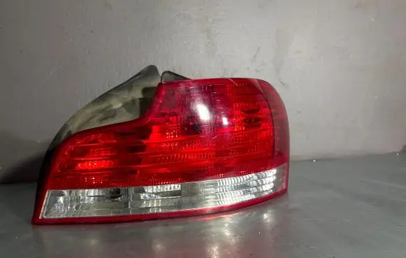 BMW 1 E82 E88 Rear/tail lights 4869810 0169112 2VP00961504