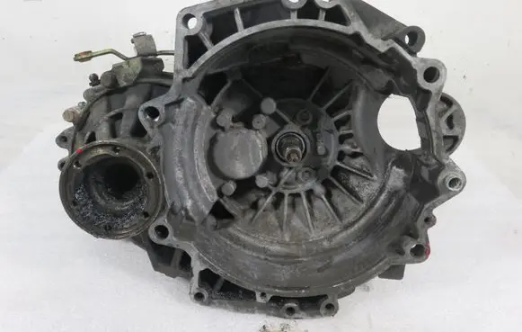Volkswagen Golf IV Manual 6 speed gearbox DUS