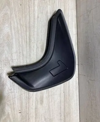 BMW 1 F70 Fender end trim 5A3C0C5 5A3C0C7