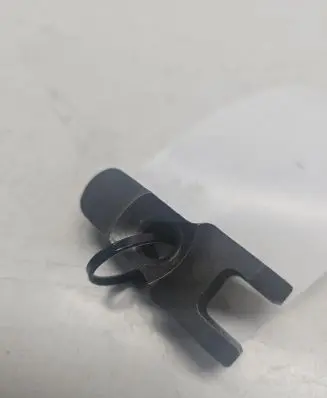 Hyundai Santa Fe Fuel Injector clamp holder