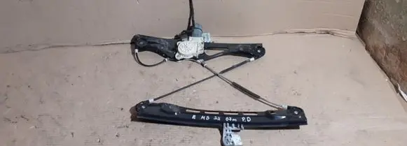 Mercedes-Benz E W211 Front door window regulator with motor A2117200246 A2118203042