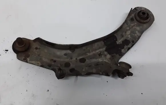 Renault Megane II Front lower control arm/wishbone
