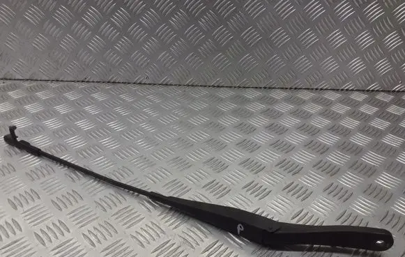 Opel Astra H Front wiper blade arm 13111220