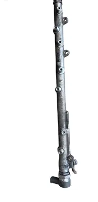 BMW 7 E65 E66 Fuel distributor 7795514