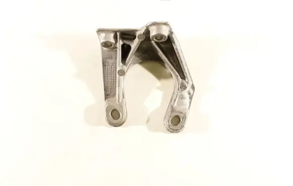 Volvo XC60 Front differential bracket 30713236 D01K2