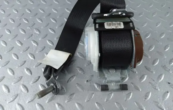 Cadillac XTS Rear seatbelt 22948472