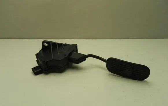 Lexus IS 220D-250-350 Accelerator throttle pedal 7811053011 I6443