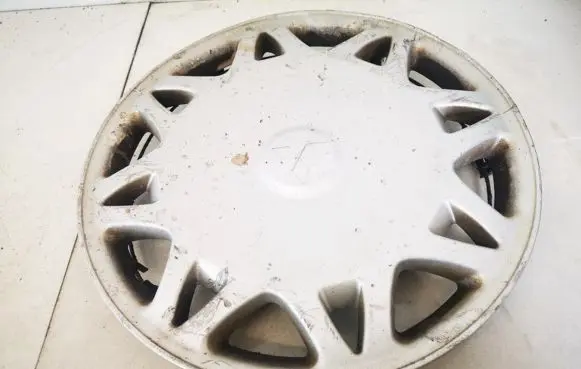 Mitsubishi Galant R16 wheel hub/cap/trim 65005