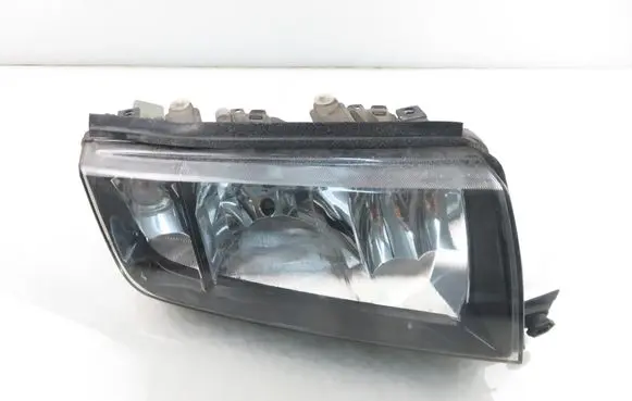 Skoda Fabia Mk1 (6Y) Headlight/headlamp