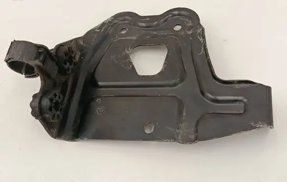 Other engine bay part