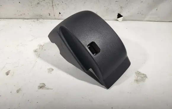 Volkswagen Golf Plus Steering wheel column trim