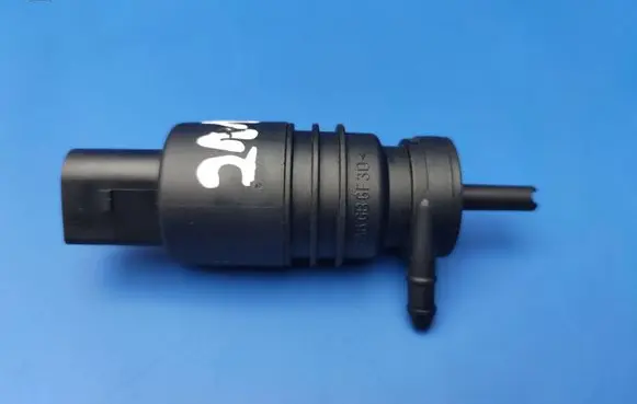 Mercedes-Benz E W211 Windscreen/windshield washer pump S211