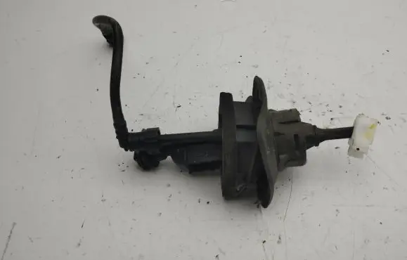 Ford Focus Clutch master cylinder BV617A342BA