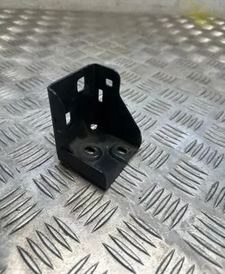 Mercedes-Benz CLS W257 Radiator mount bracket A2056260112