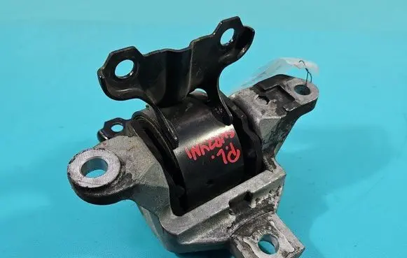 Gearbox mounting bracket