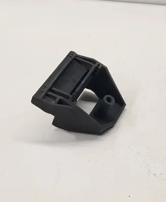 BMW 7 E38 Radiator mount bracket 1737707