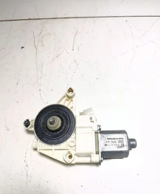 Mercedes-Benz B W246 W242 Front door window regulator motor A2469065100 933865100 0130822690