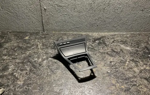Car ashtray
