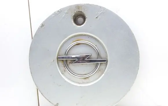 Opel Vectra B R12 wheel hub/cap/trim 90497228 90497227